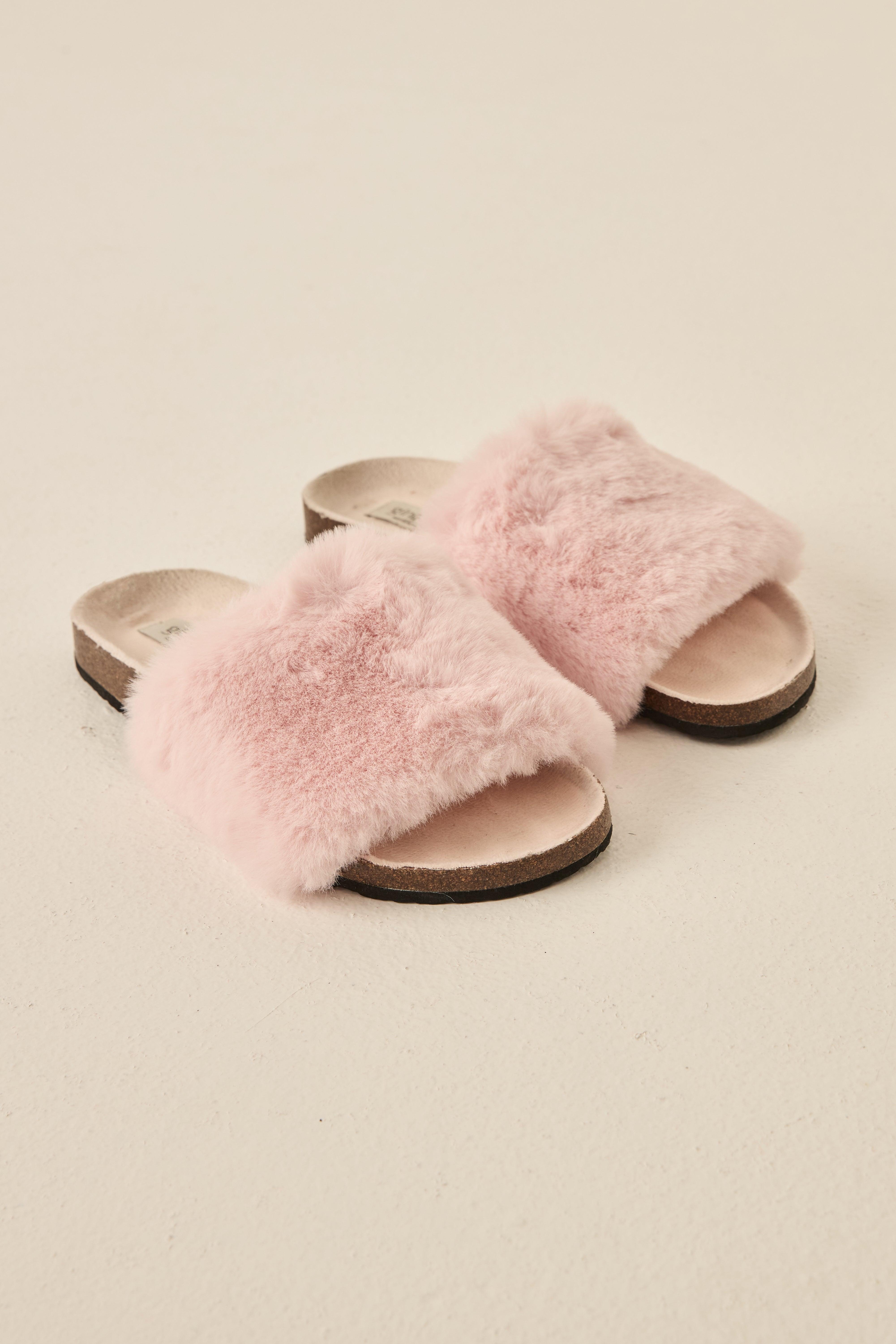 Capri Pink Slipper