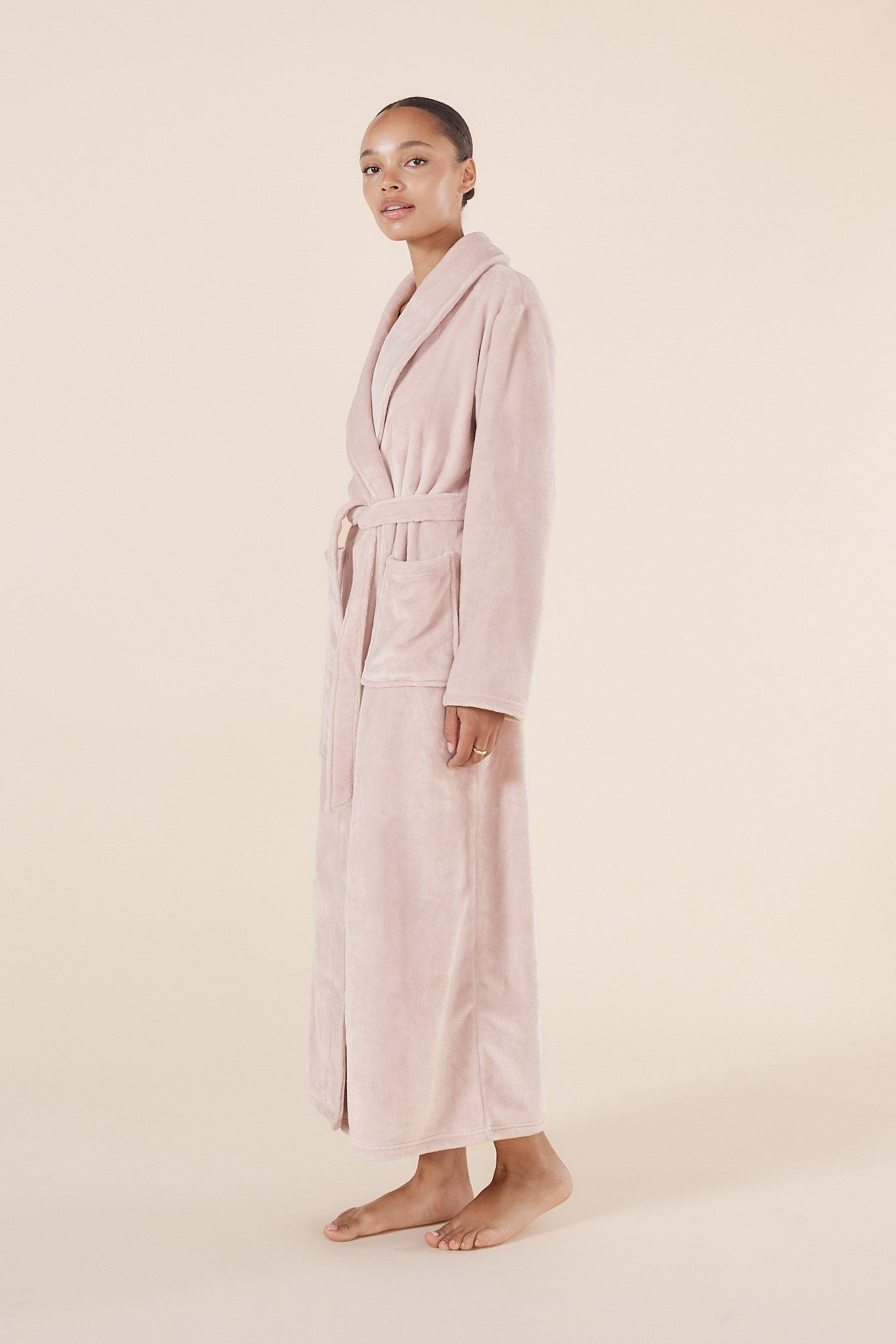 Imogin Pink Plush Robe